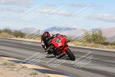 media/Nov-16-2025-Race Pace (Sun) [[8c5fa54630]]/Non Verified Riders (1st 20 Minutes)/3-Turn 3 Inside (11am)/